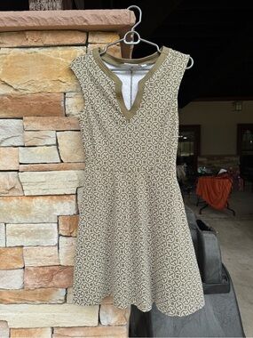 Sleeveless Geometric A-Line Dress in Olive